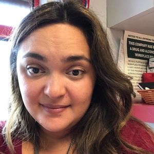 Meet your Posher, Valerie